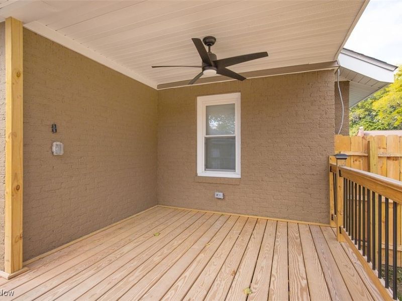 693 Roslyn Avenue, Akron, OH 44320 Photo 4