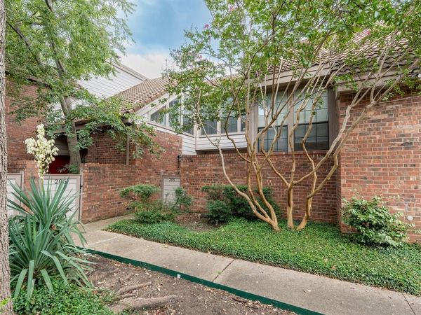 18240 Midway Road, Unit 205, Dallas, TX 75287