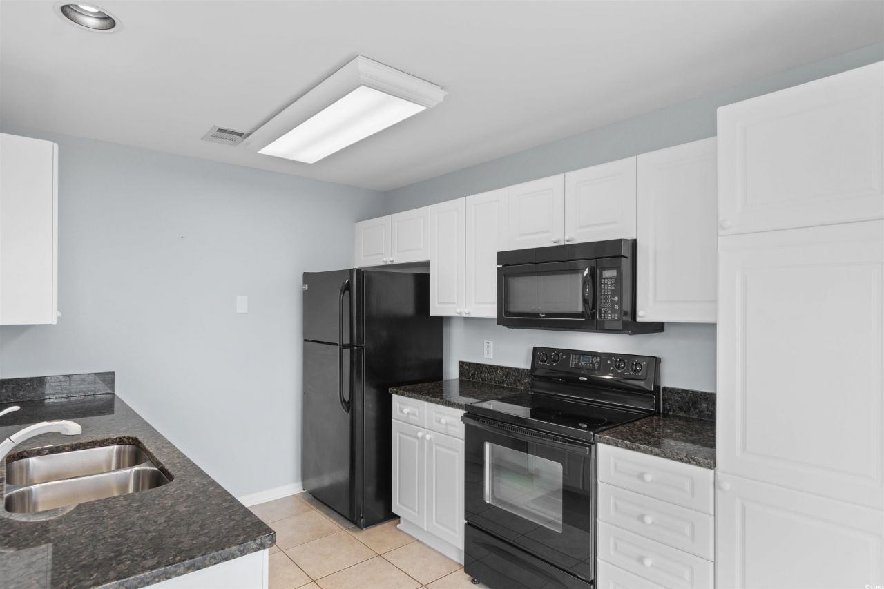 4430 Lady Banks Ln. Photo 7