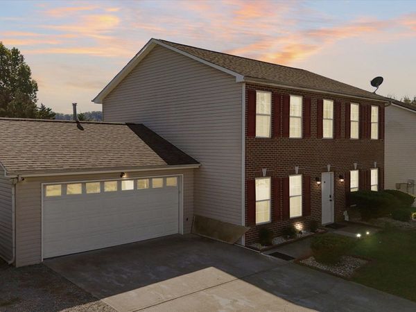 7256 Haynesfield Lane, Knoxville, TN 37918