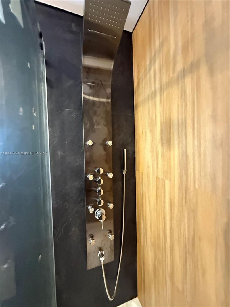 512 NW 2nd Ave, Unit B, Hallandale Beach, FL 33009 Photo