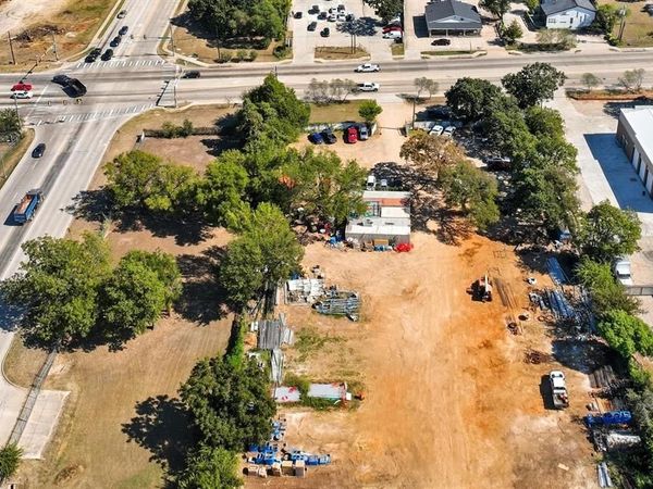 537 W Kennedale Parkway , Kennedale, TX 76060