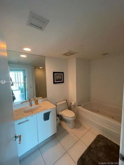 55 SE 6th St, Unit 4004, Miami, FL 33131 Photo