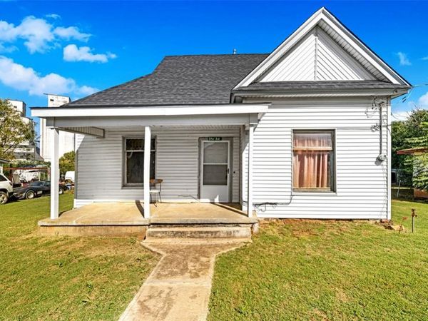 21 W 3rd Street, Carnegie, OK 73015