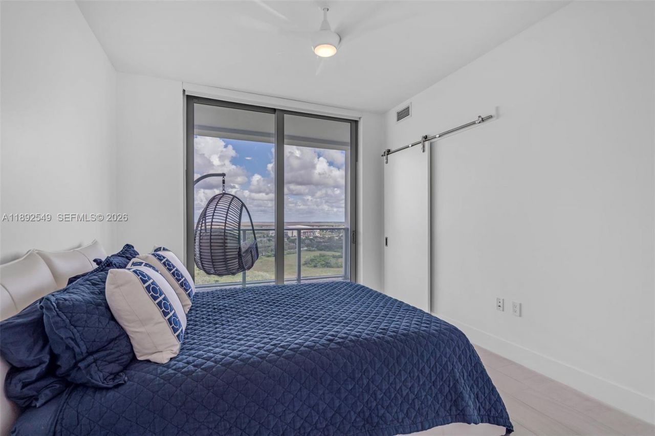 2000 Metropica Way, Unit 2001, Sunrise, FL 33323 Photo