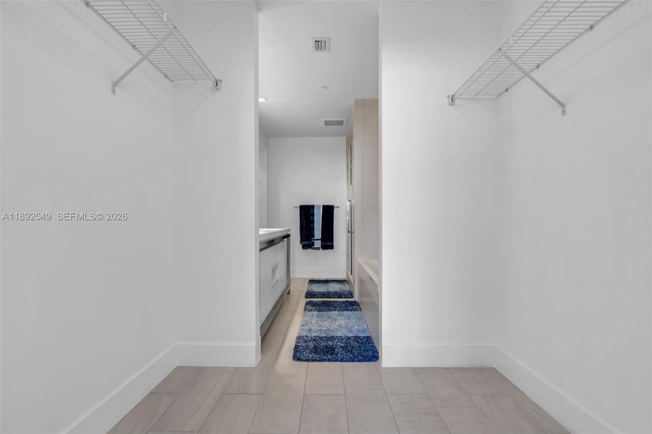 2000 Metropica Way, Unit 2001, Sunrise, FL 33323 Photo