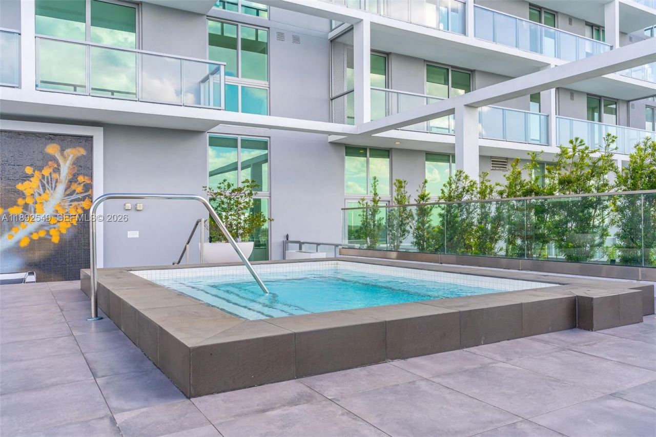 2000 Metropica Way, Unit 2001, Sunrise, FL 33323 Photo