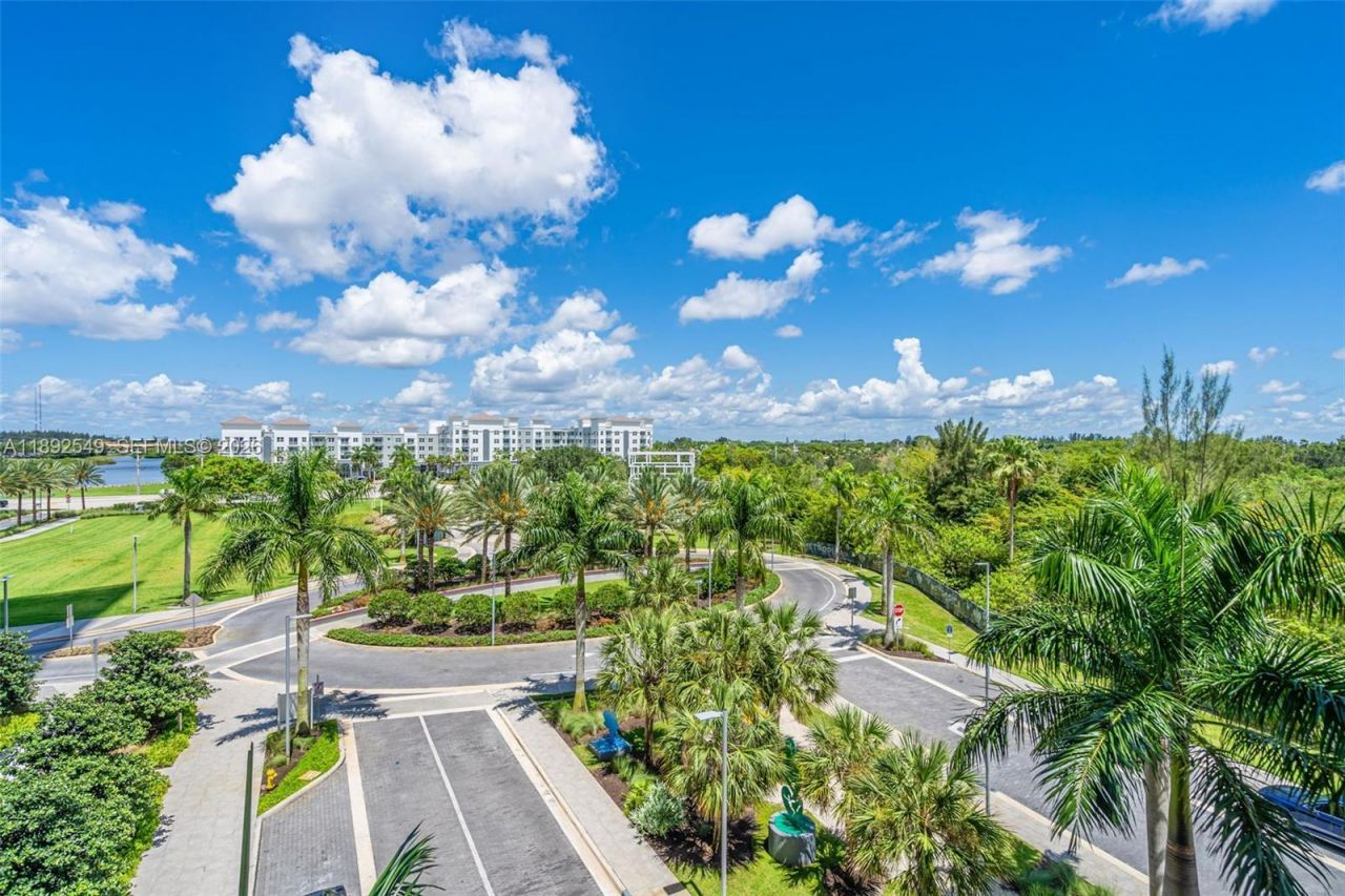 2000 Metropica Way, Unit 2001, Sunrise, FL 33323 Photo