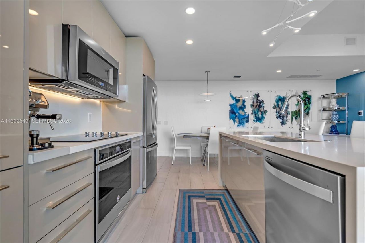 2000 Metropica Way, Unit 2001, Sunrise, FL 33323 Photo