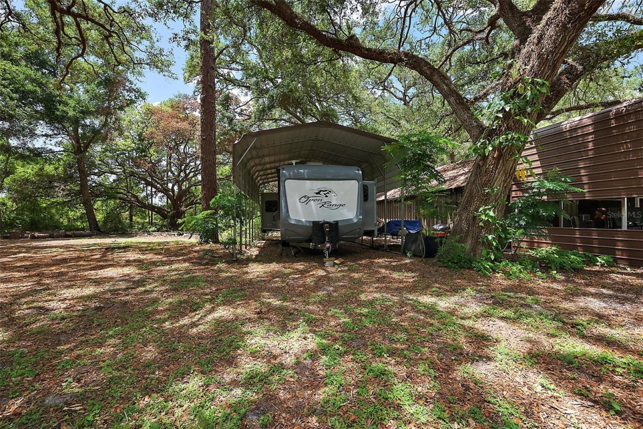 672 E Belt Avenue, Bushnell, FL 33513 Photo