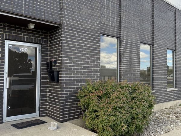 700 BONNIE Lane, Elk Grove Village, IL 60007