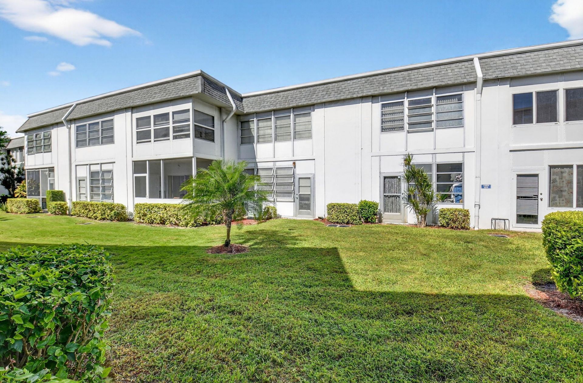 3160 Lake Osborne Dr, Unit 107, Lake Worth Beach, FL 33461 Photo