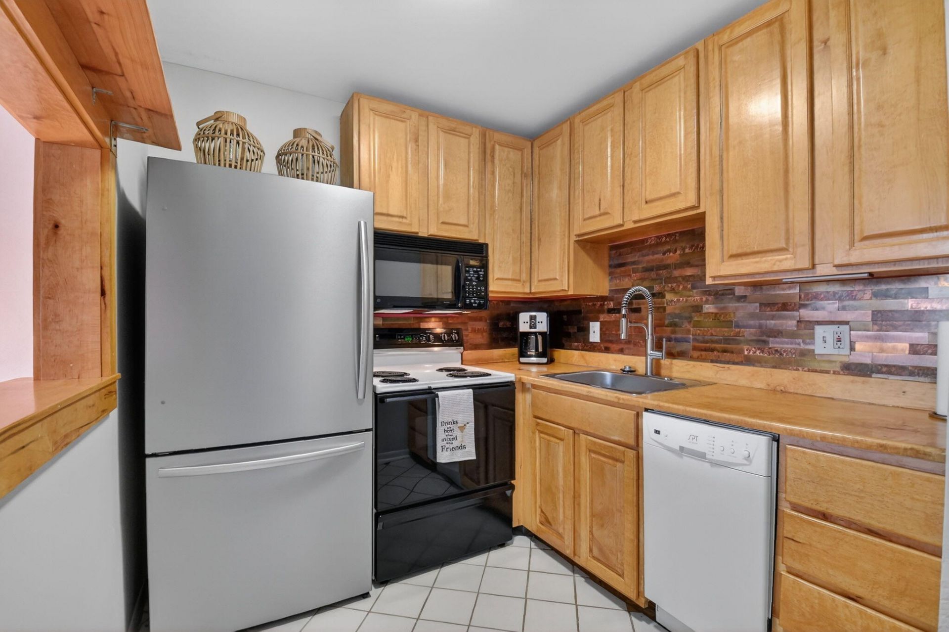 3160 Lake Osborne Dr, Unit 107, Lake Worth Beach, FL 33461 Photo