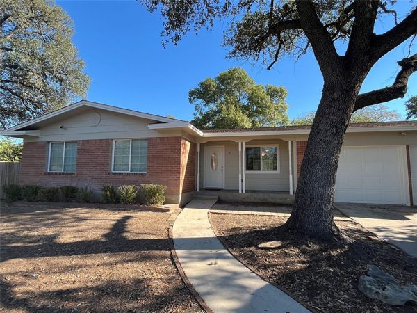 1502 Stokes DR, San Marcos, TX 78666