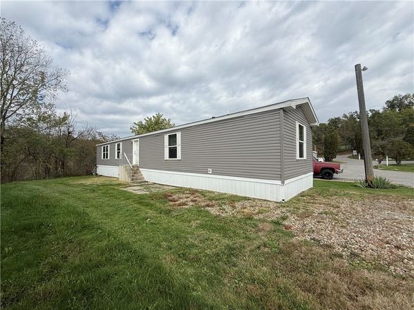 108 Mathew Dr, Harmony, PA 16037