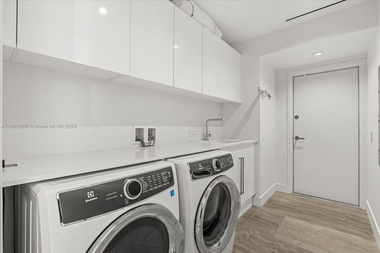 18501 Collins Ave, Unit 1001, Sunny Isles Beach, FL 33160 Photo