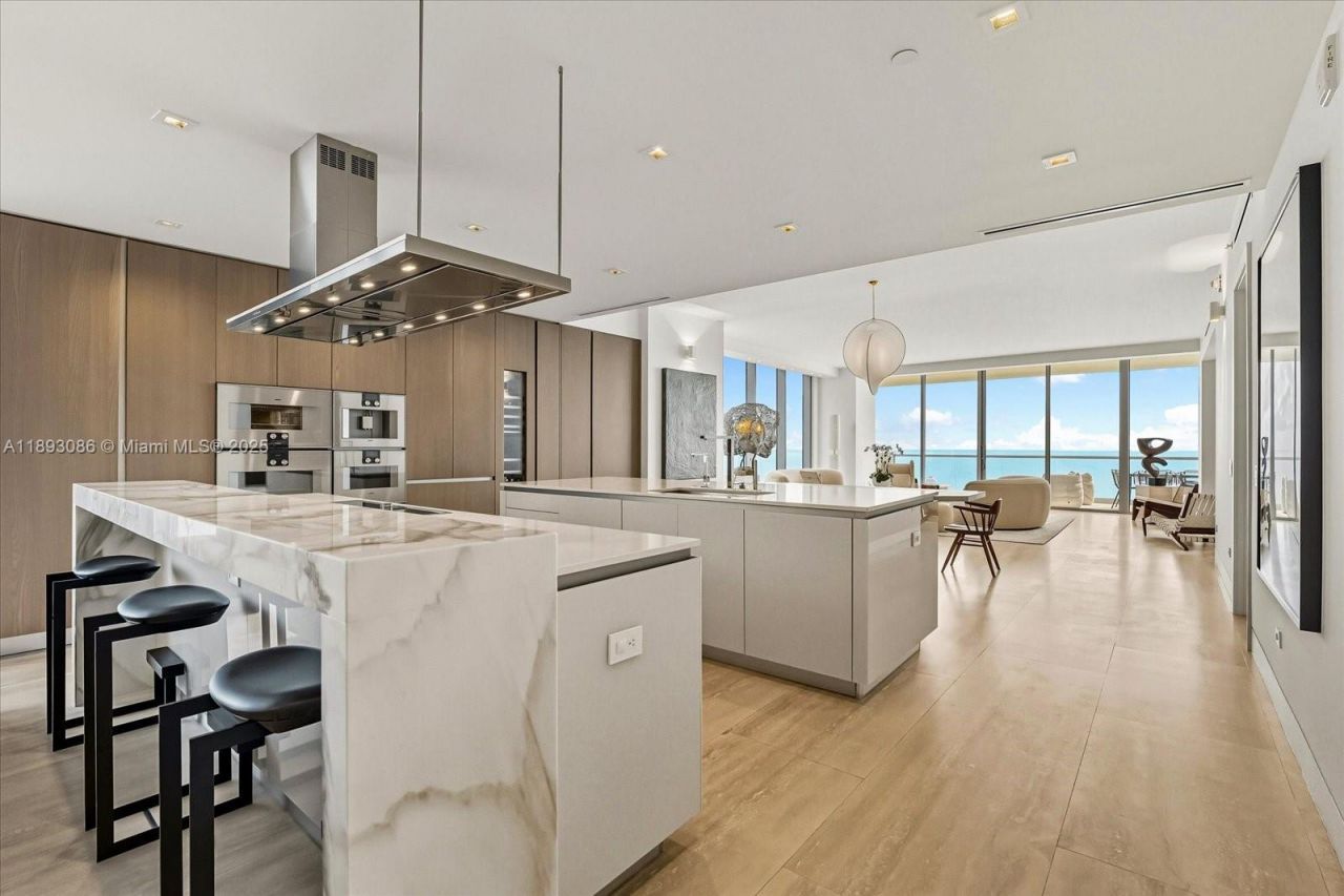 18501 Collins Ave, Unit 1001, Sunny Isles Beach, FL 33160 Photo