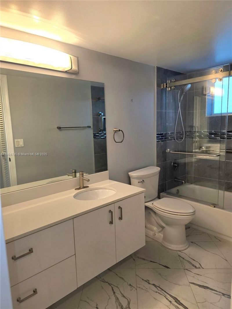 7440 Granville Dr, Unit 213, Tamarac, FL 33321 Photo