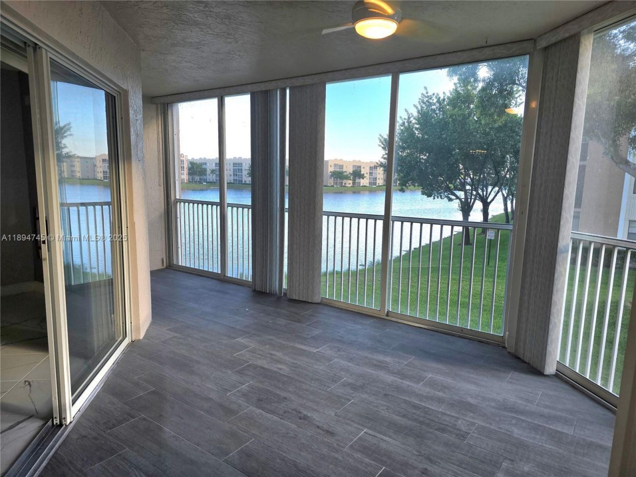 7440 Granville Dr, Unit 213, Tamarac, FL 33321 Photo