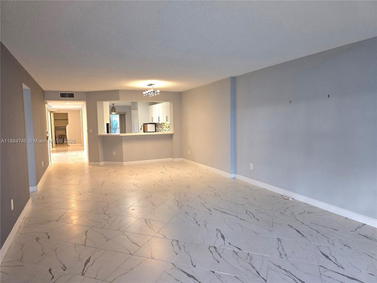 7440 Granville Dr, Unit 213, Tamarac, FL 33321 Photo