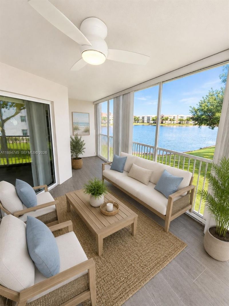 7440 Granville Dr, Unit 213, Tamarac, FL 33321 Photo