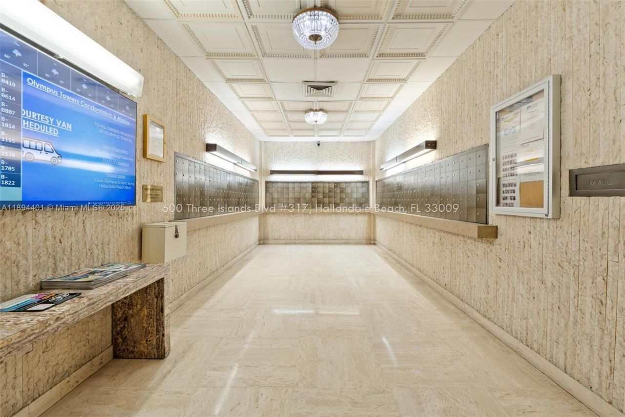 600 Three Islands Blvd, Unit 317, Hallandale Beach, FL 33009 Photo