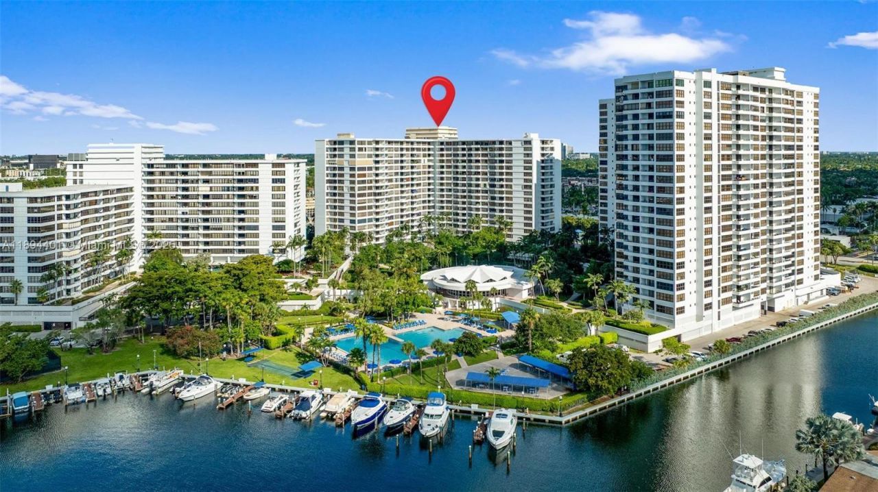 600 Three Islands Blvd, Unit 317, Hallandale Beach, FL 33009 Photo