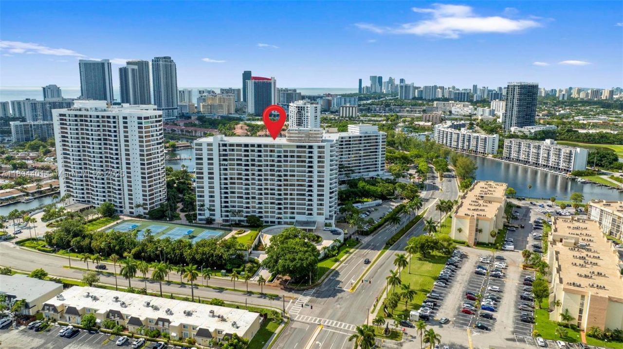 600 Three Islands Blvd, Unit 317, Hallandale Beach, FL 33009 Photo