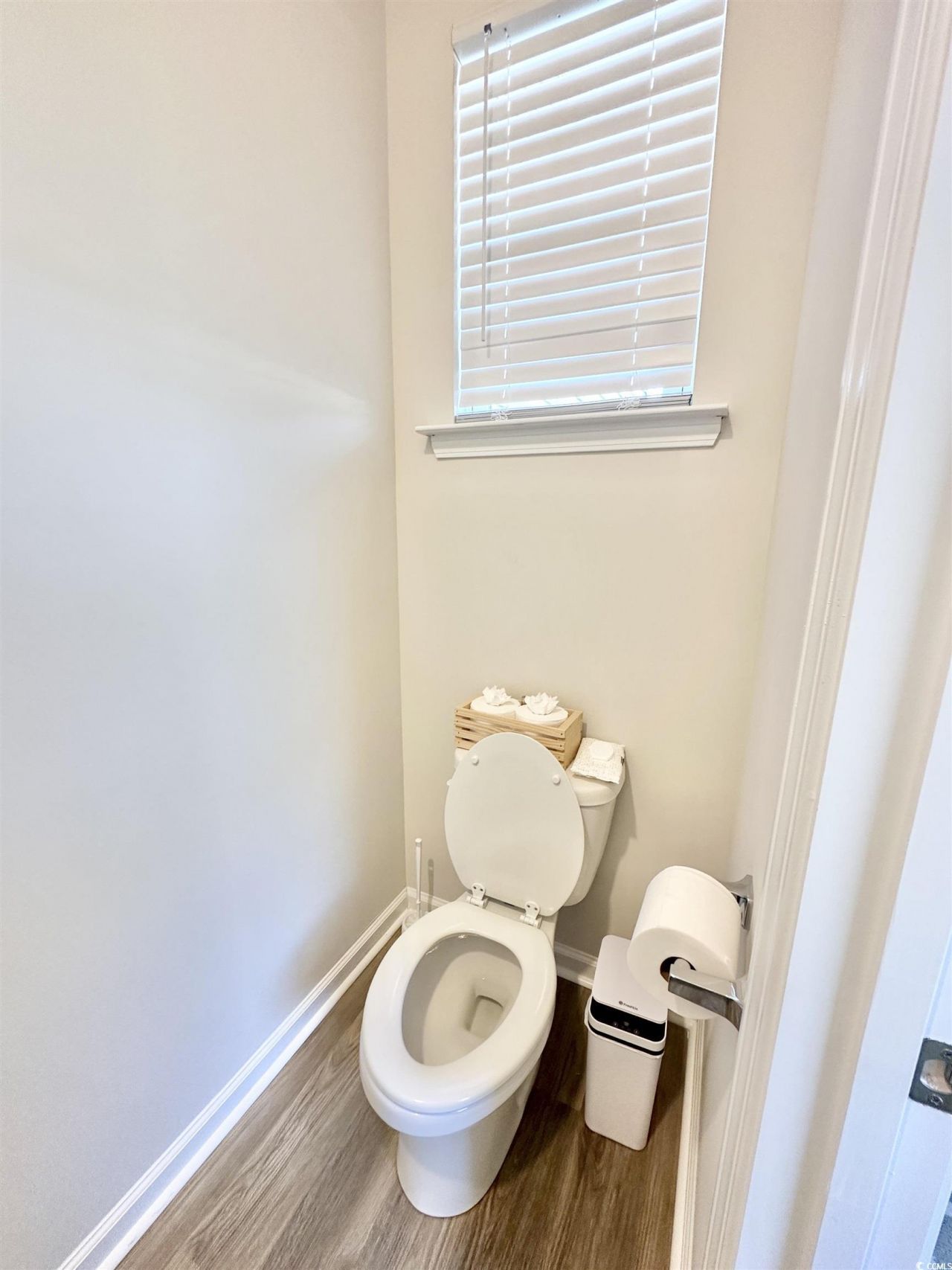 515 Meadowgrass Ct.  Photo 8