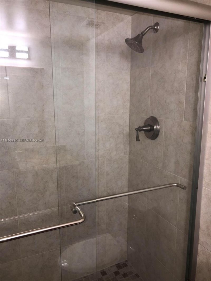 1420 Brickell Bay Dr, Unit 1506D, Miami, FL 33131 Photo