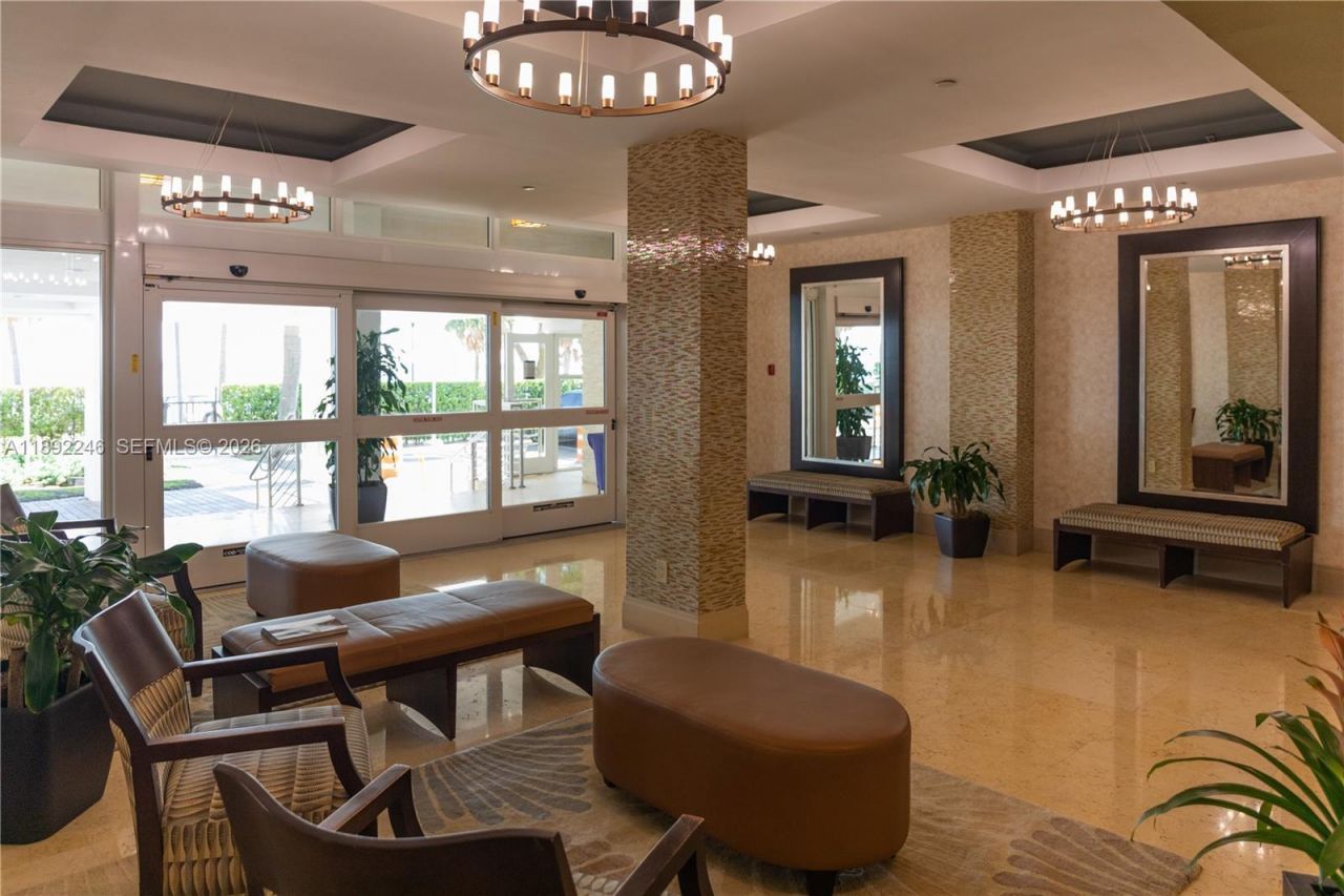 1420 Brickell Bay Dr, Unit 1506D, Miami, FL 33131 Photo