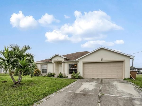 2203 Christopher AVE N, LEHIGH ACRES, FL 33971