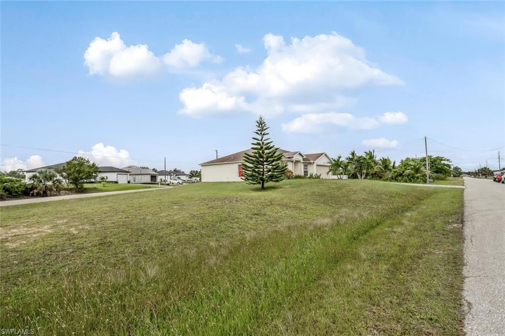 2203 Christopher Ave N, Lehigh Acres, FL 33971 Photo