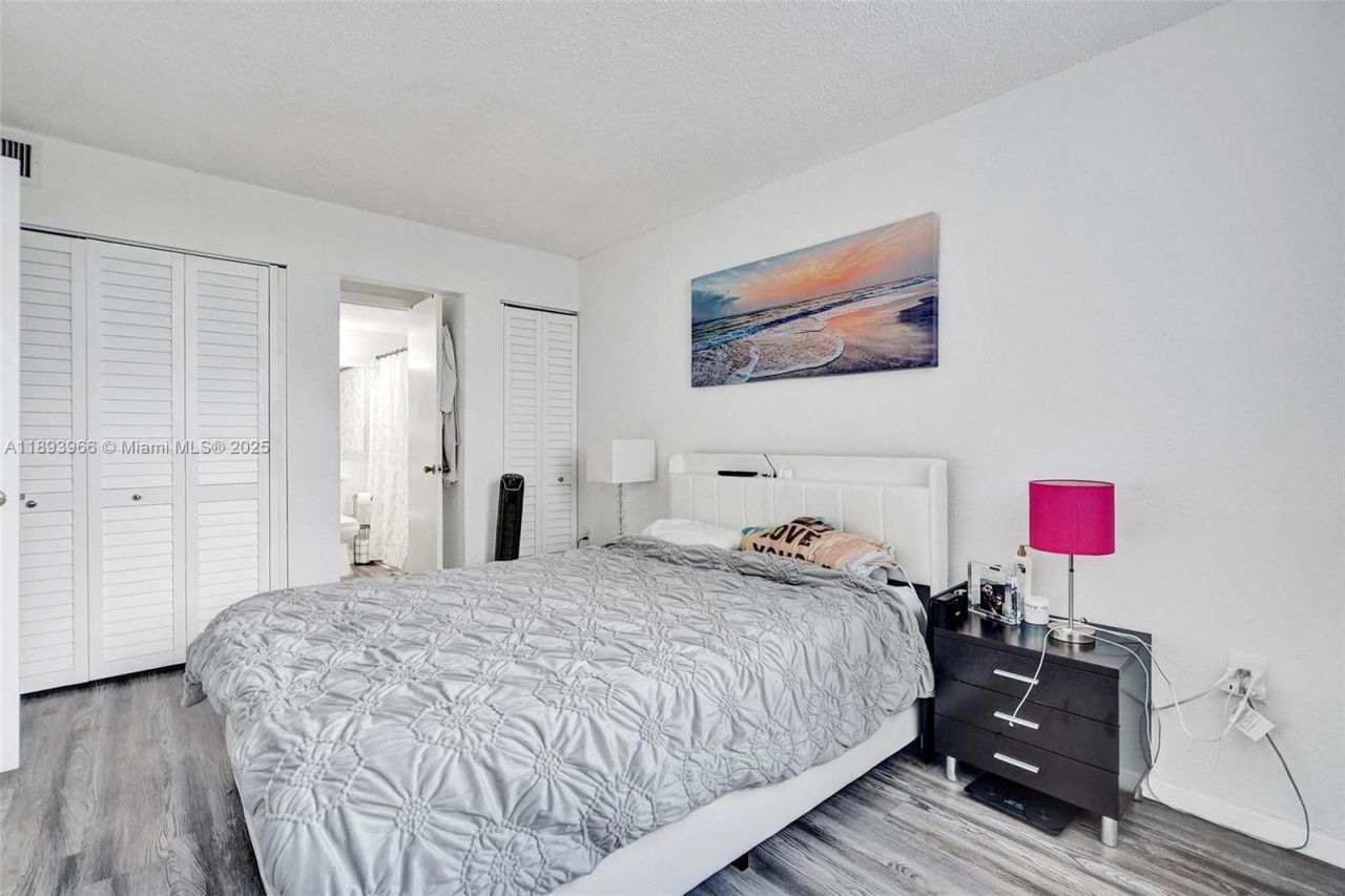 1251 NE 108th St, Unit 610, Miami, FL 33161 Photo