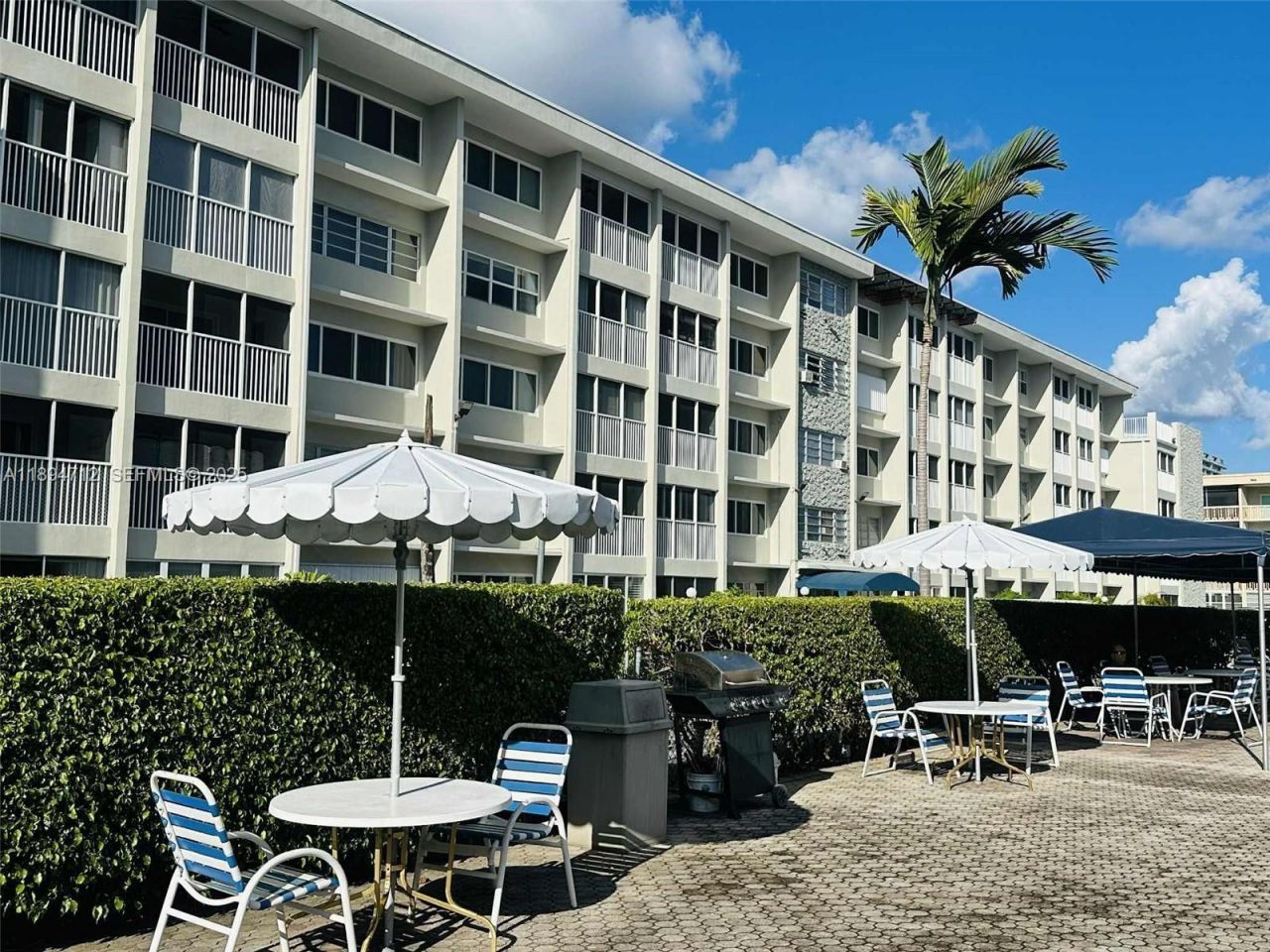 330 SE 2nd St, Unit 102H, Hallandale Beach, FL 33009 Photo