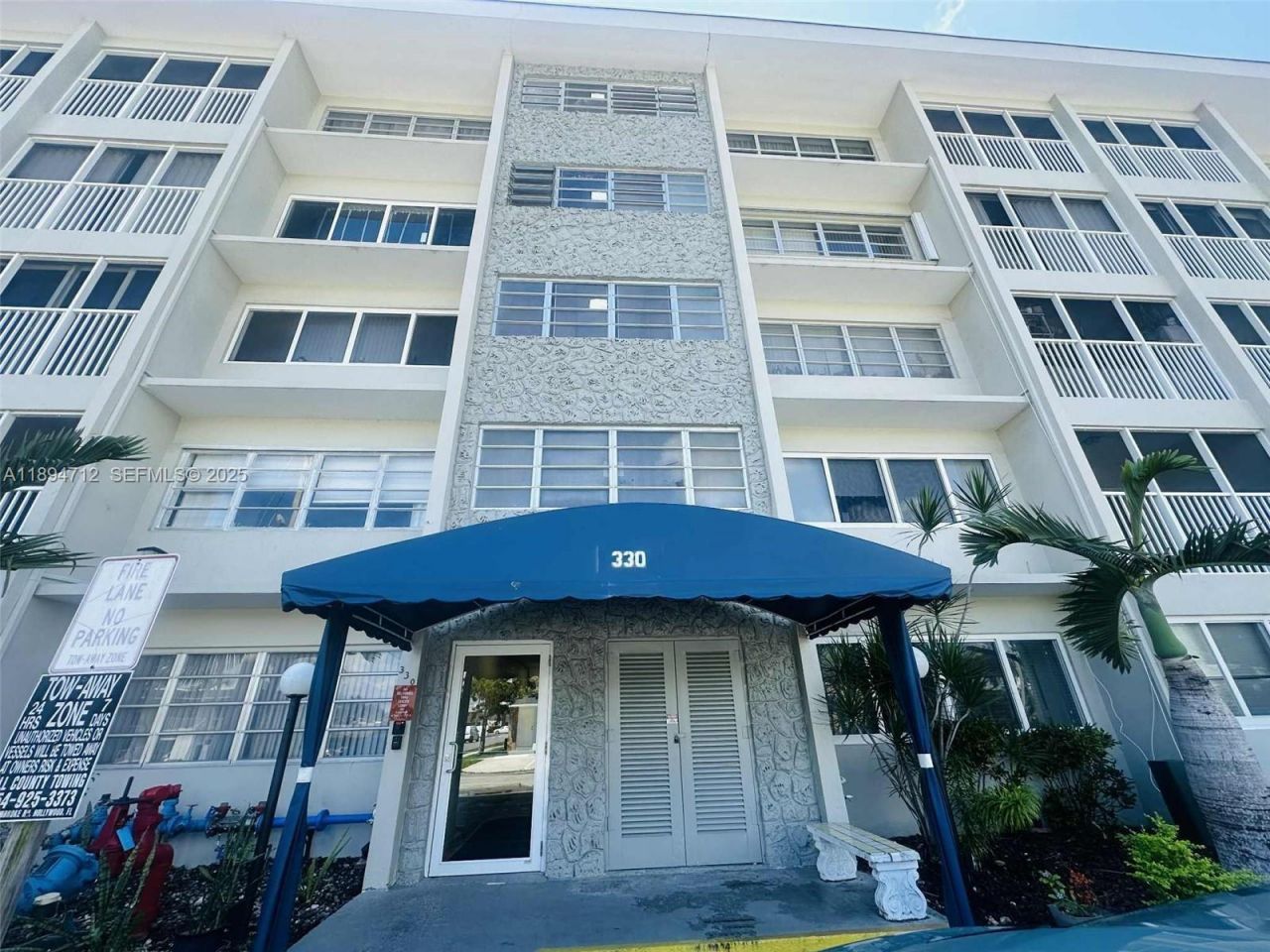 330 SE 2nd St, Unit 102H, Hallandale Beach, FL 33009 Photo