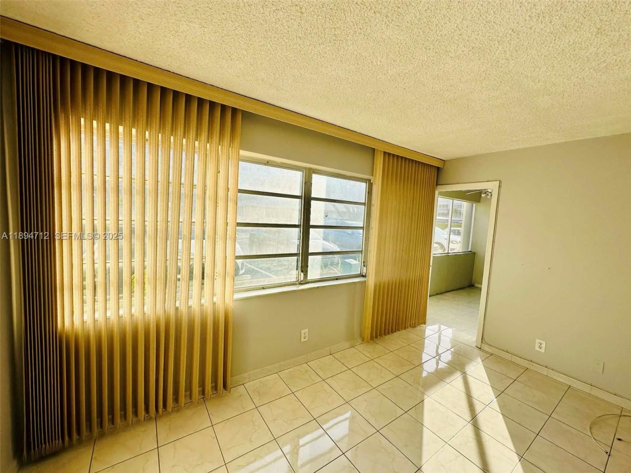 330 SE 2nd St, Unit 102H, Hallandale Beach, FL 33009 Photo