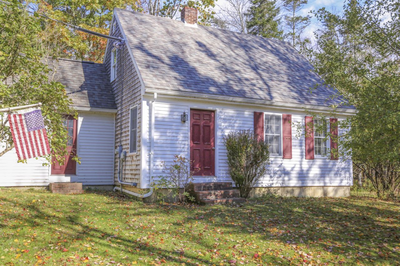 8 Clipper Lane Stockton Springs, ME 04981