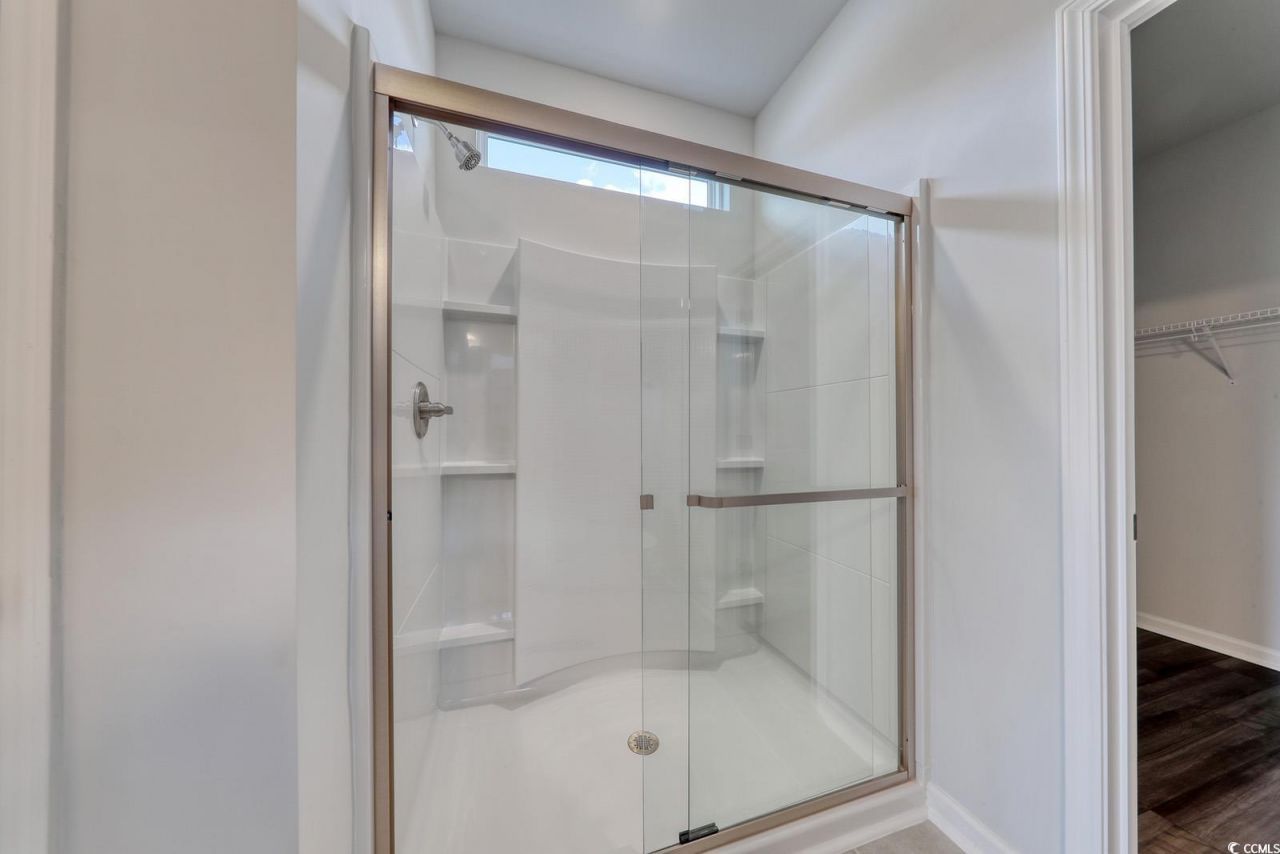 357 Garden Grove St Photo 24