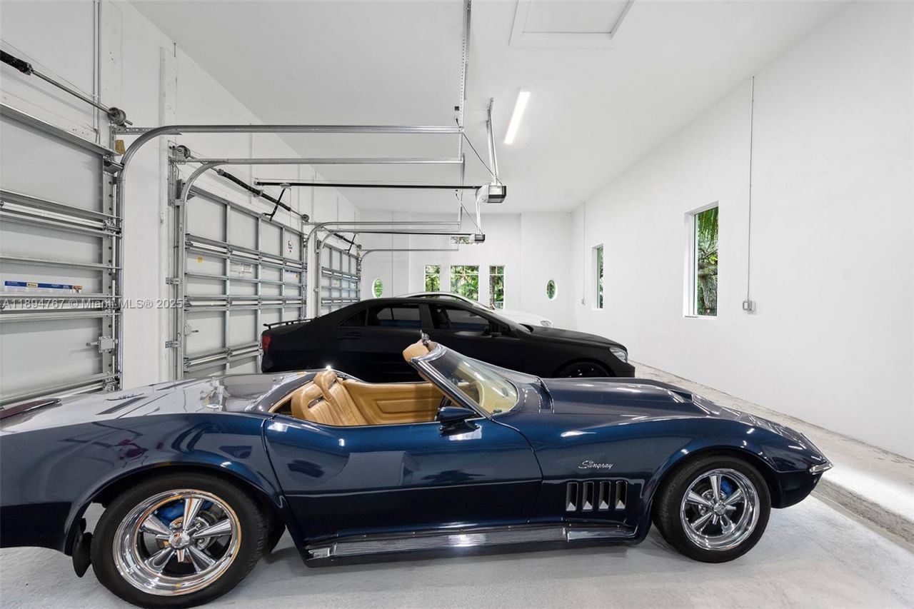 7900 SW 118th St, Pinecrest, FL 33156 Photo