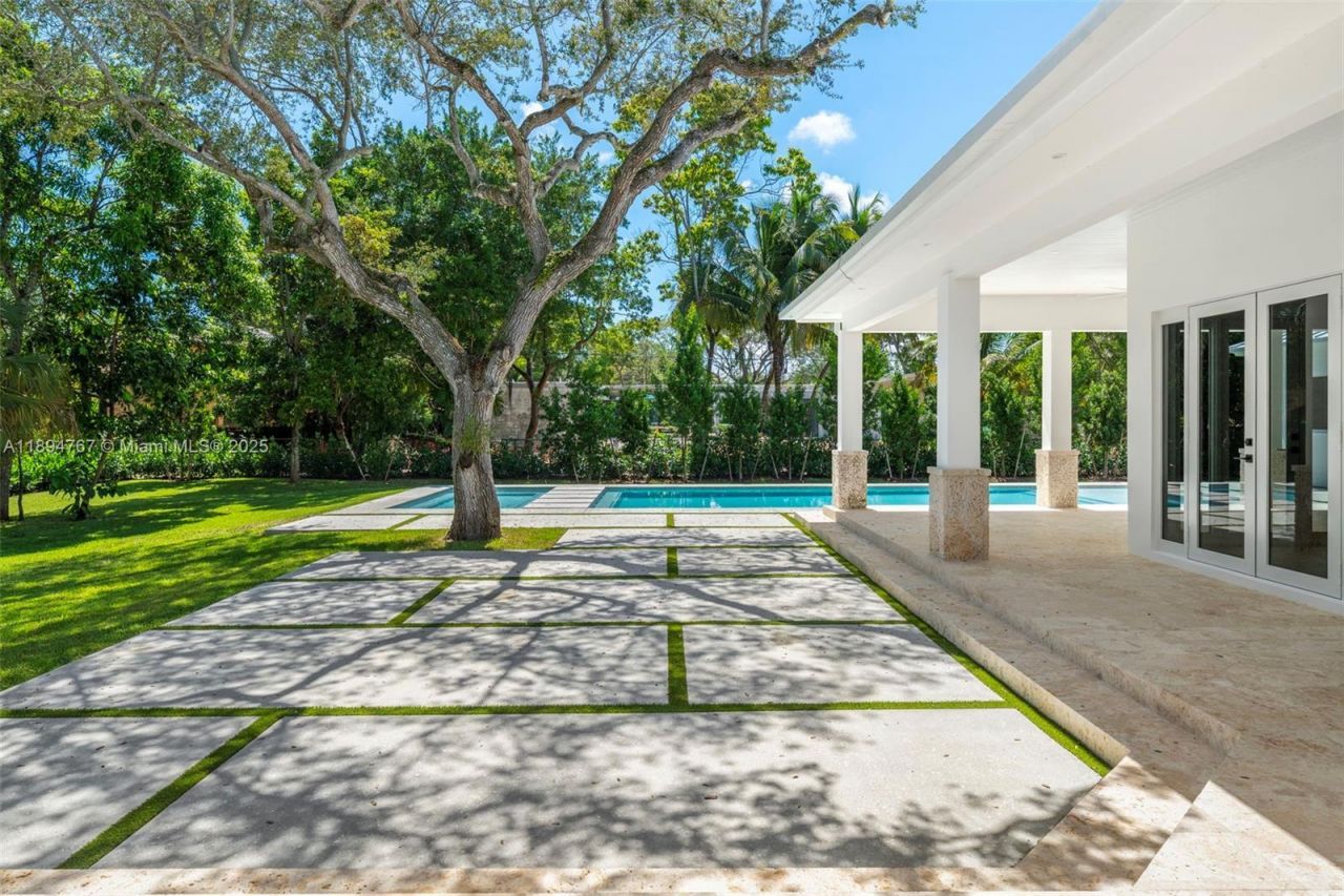 7900 SW 118th St, Pinecrest, FL 33156 Photo