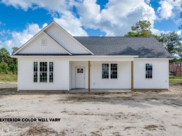 105 Doris Lane, Teachey, NC 28464