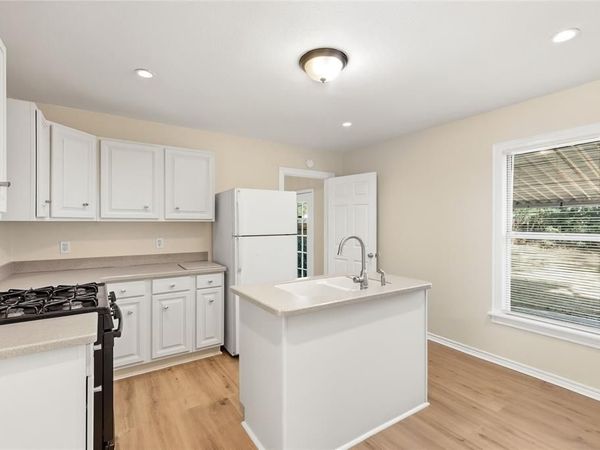 2625 Handley Drive, Fort Worth, TX 76112