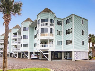 163 Marsh View Villas, Folly Beach, SC 29439