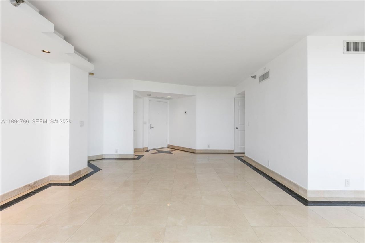 3400 NE 192nd St, Unit LPH5, Aventura, FL 33180 Photo