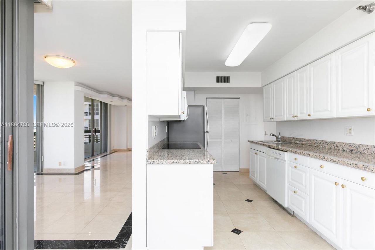 3400 NE 192nd St, Unit LPH5, Aventura, FL 33180 Photo