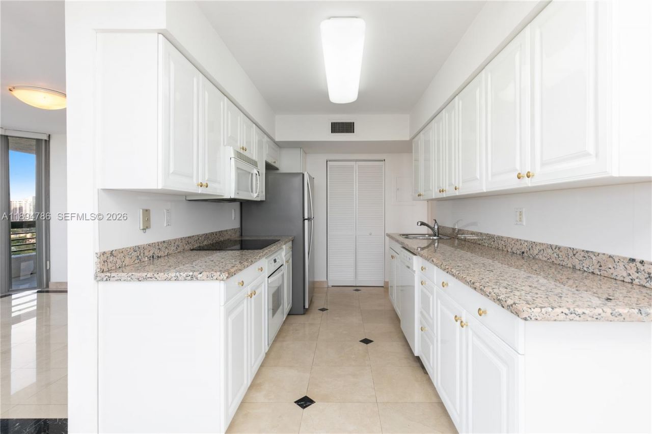 3400 NE 192nd St, Unit LPH5, Aventura, FL 33180 Photo