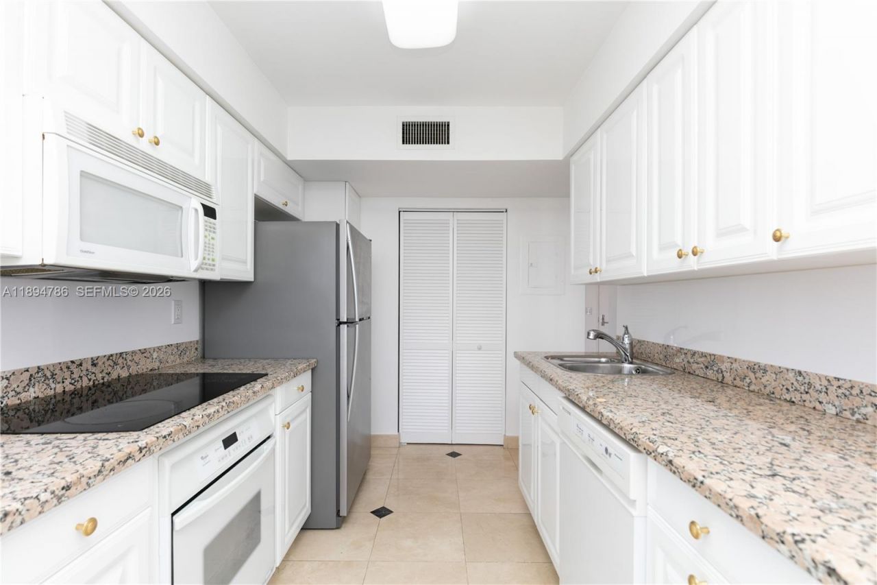 3400 NE 192nd St, Unit LPH5, Aventura, FL 33180 Photo