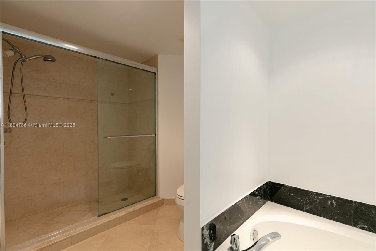 3400 NE 192nd St, Unit LPH5, Aventura, FL 33180 Photo