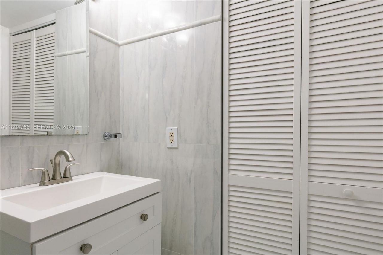 3400 NE 192nd St, Unit LPH5, Aventura, FL 33180 Photo